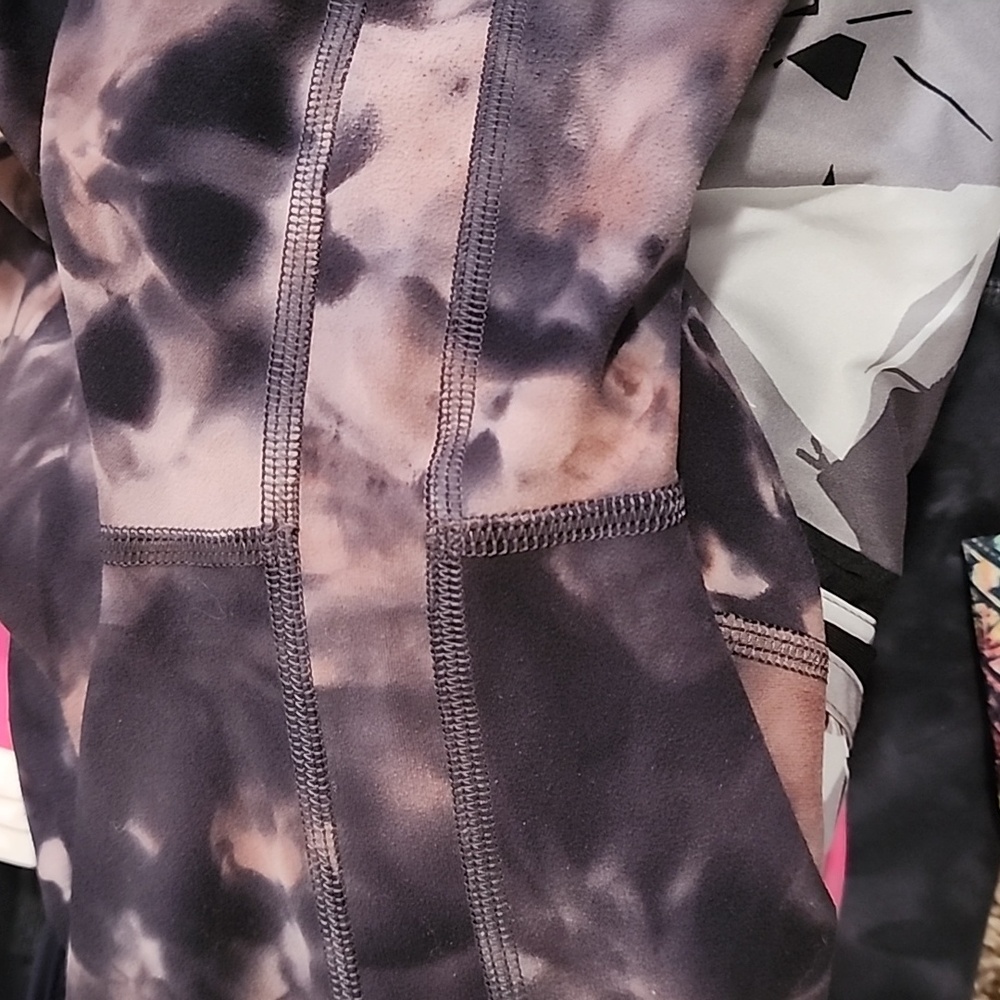 lululemon athletica Black and Brown Bike Shorts - Picture 4 of 6